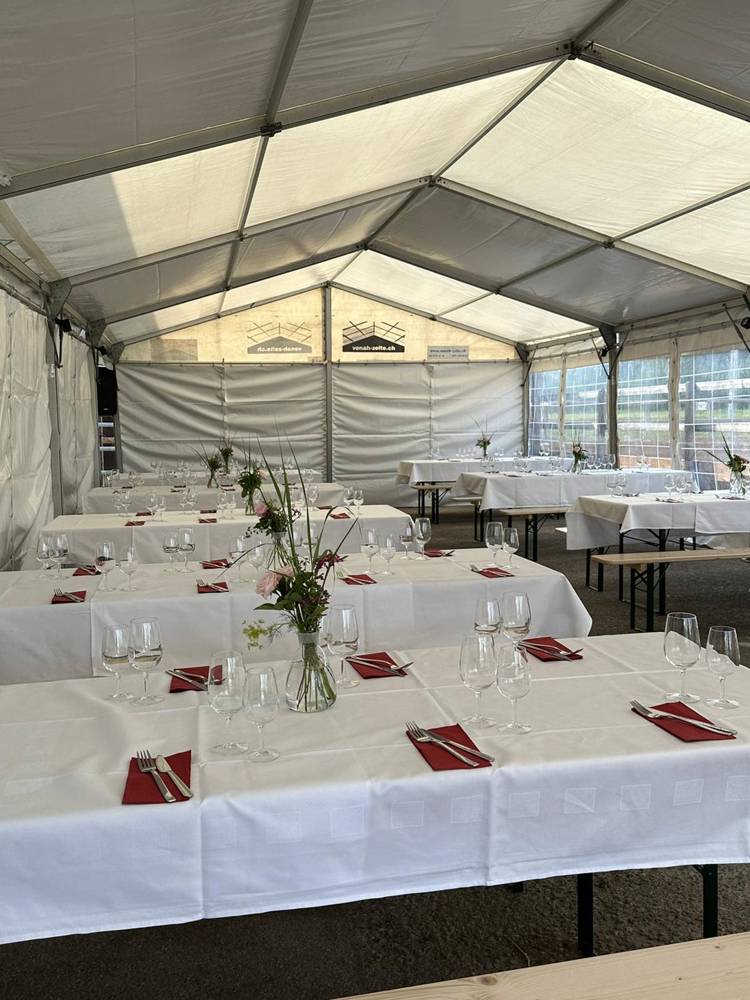 Partyzelt 6M - 6x30m – Easytent AG